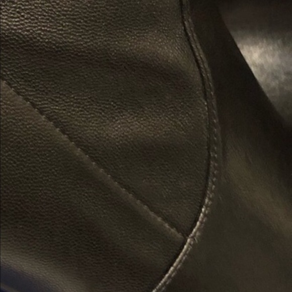 Beautiful over the née boots. Run Half Size Big. - Picture 5 of 8